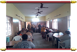 Yatri Niwas rooms and corridor at Chittaranjan Park Kali Mandir
